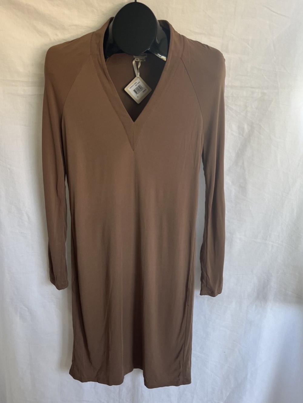 FLAW NWT HAUTE HIPPIE Size M Taupe Brown Slinky Dress V Neck 3/4 Sleeve Rayon